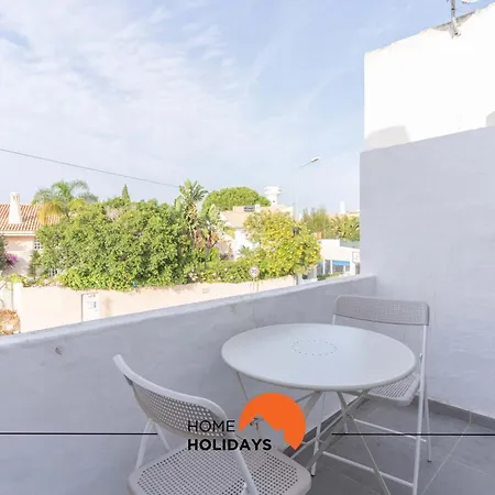 #110 Almeida Garrett By Holidays Apartman
